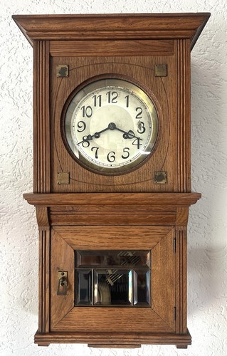 Schöne antike wanduhr - schöne,